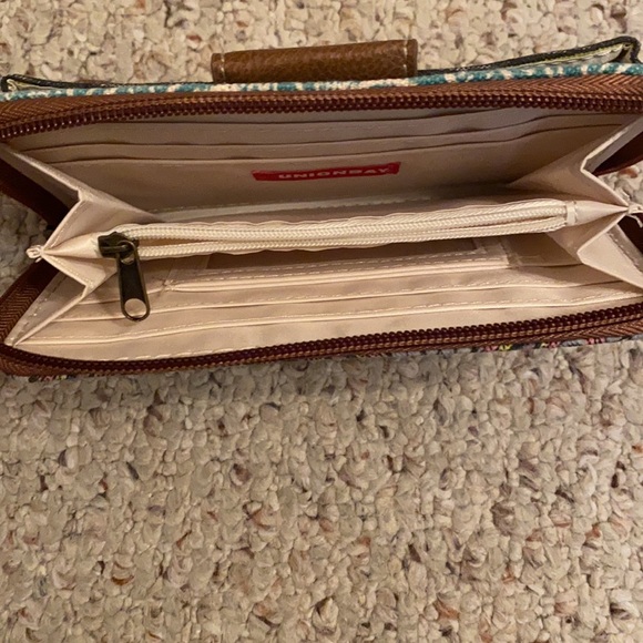 Wallet - Picture 2 of 2